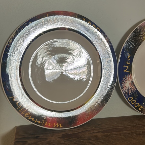 Set of 4 The 2000 New Millennium vintage plates - Picture 5 of 7